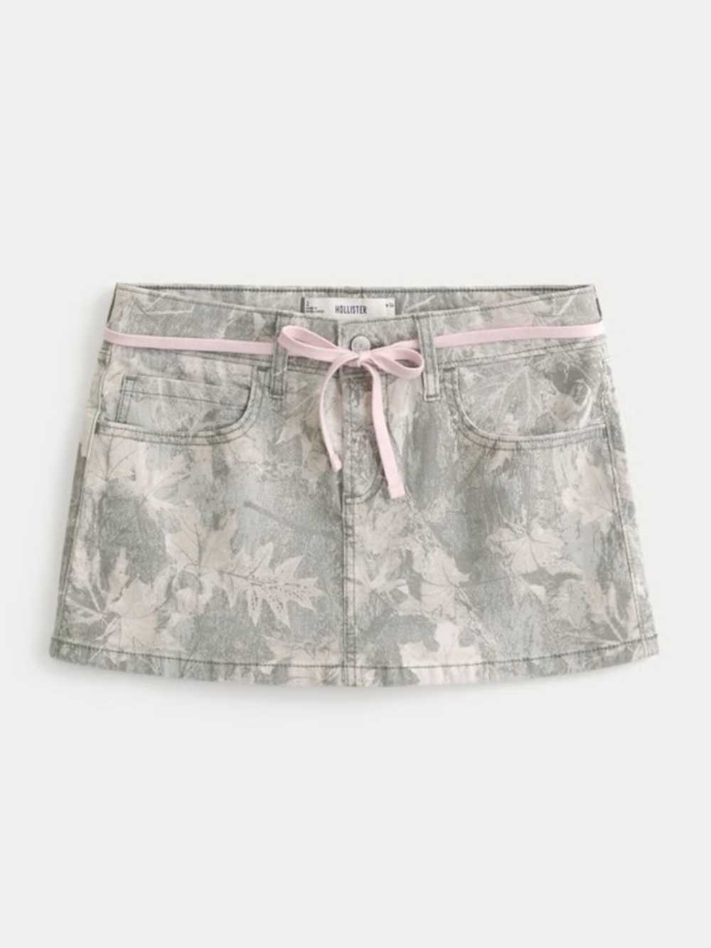 Hollister Gray Floral Mini Skirt with Light Pink Trim (new without a tag)